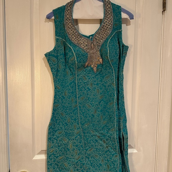 Elegant Teal Embellished Kurti - Picture 1 of 2